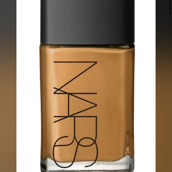 NARS Sheer Glow Foundation - Picture 2 of 2